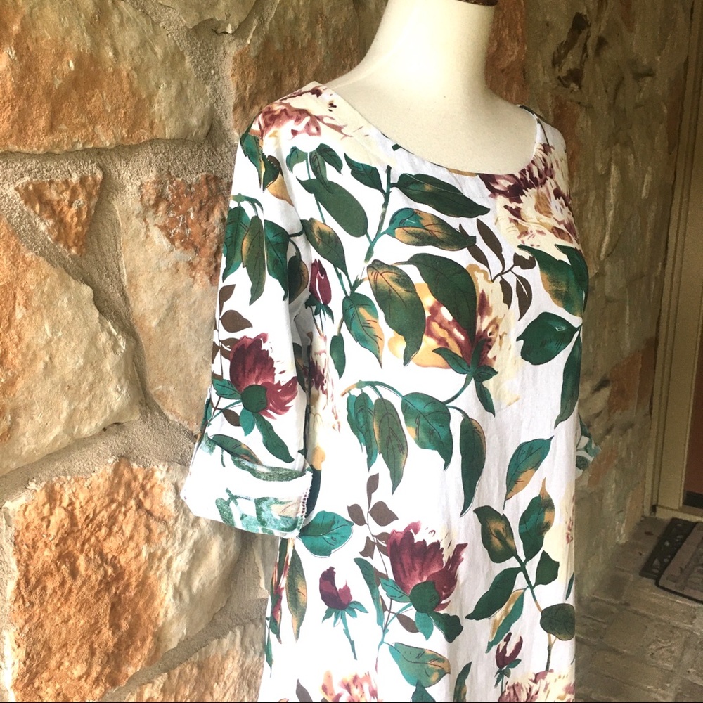 5 ⭐️ fave!! White Peony Floral Linen Tunic Dress - Picture 3 of 5